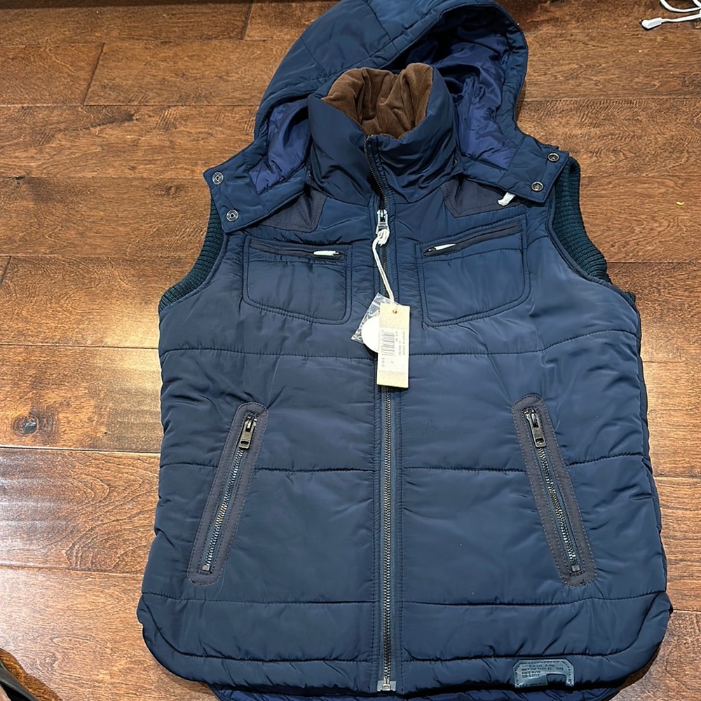 Diesel thick vest in size small with detachable hoodie